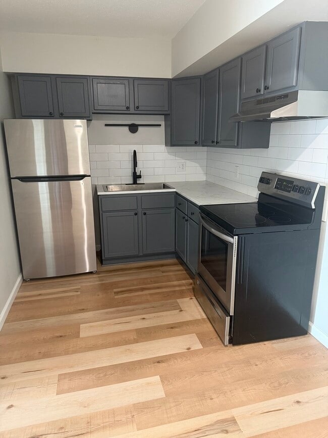 Building Photo - 3553 Heatherton Dr