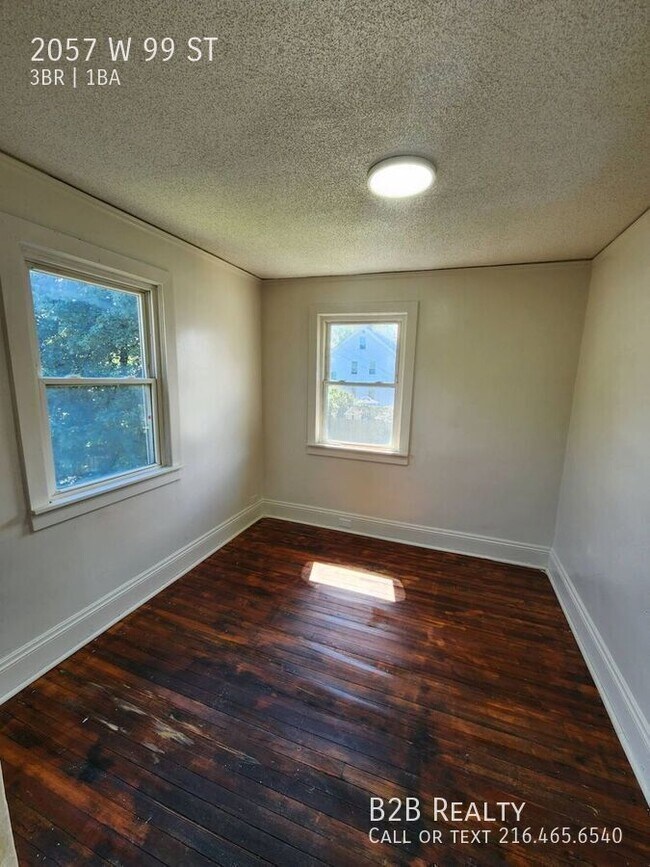 Building Photo - 2057 W 99th St
