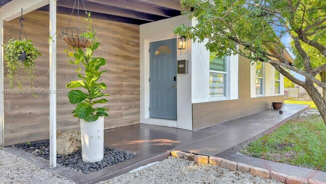 Building Photo - 11240 SW 60th Terrace