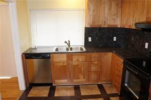 Building Photo - 2912 Charter Oak Dr
