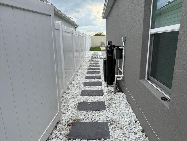 Building Photo - 209 Citrus Pointe Dr