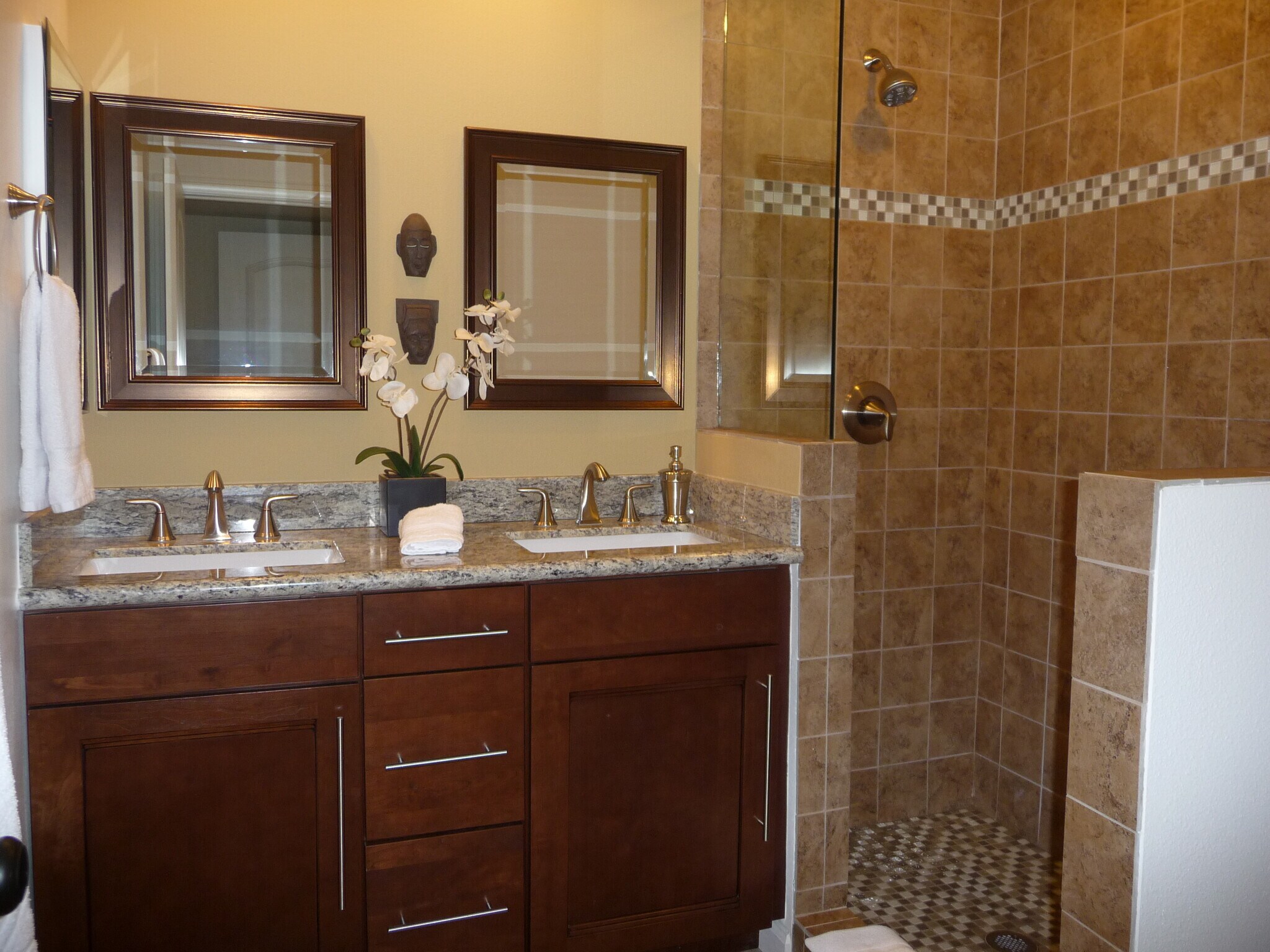 Building Photo - 47975 Joshua Ct