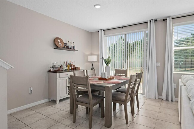 Building Photo - 2519 Sweet Viburnum Wy