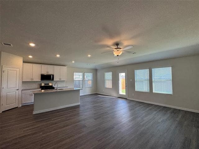 Building Photo - 2106 Dunbar Dr