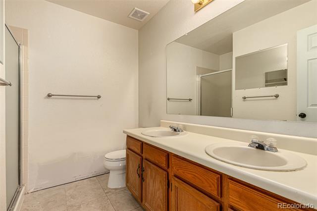 Building Photo - 3600 S Pierce St