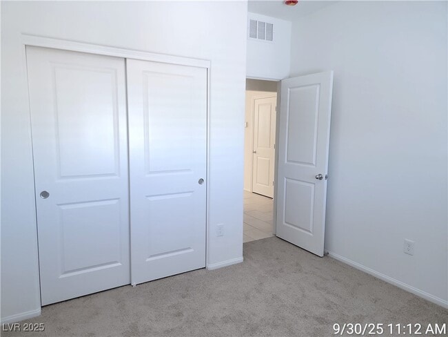 Building Photo - 8671 Luxuriant Ave