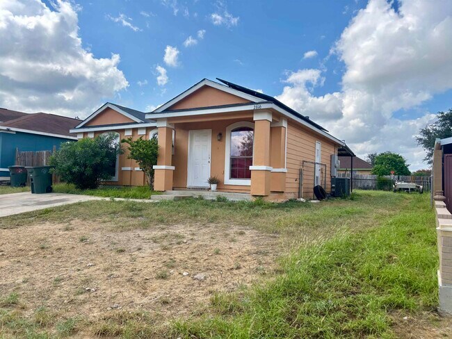 Building Photo - 2616 Comal Loop