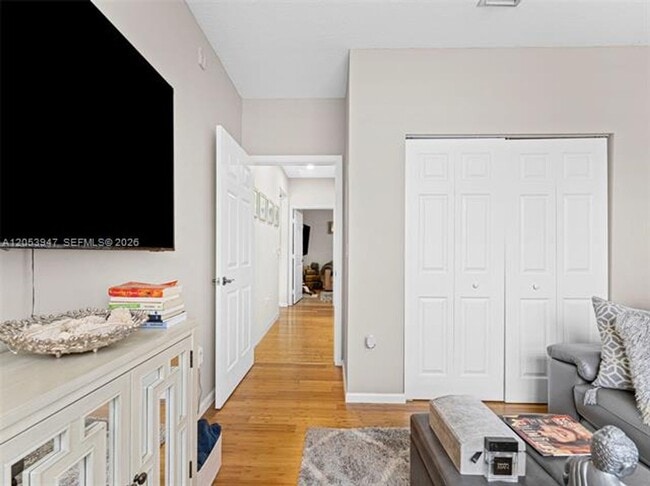 Building Photo - 4402 SW 160th Ave