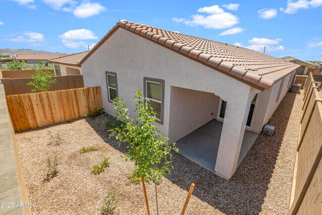 Building Photo - 3141 S 155th Ln