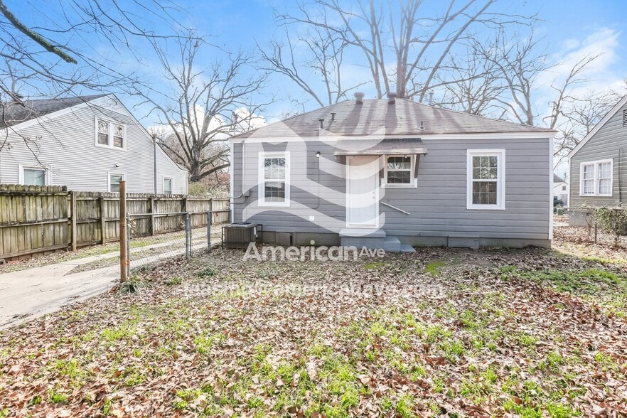 Building Photo - 5004 W 31st St