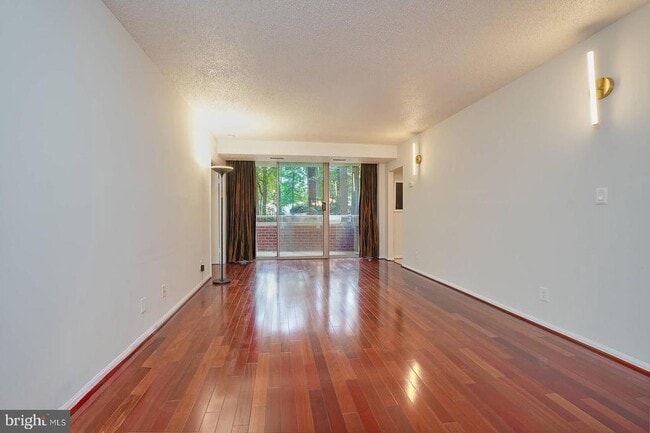 Building Photo - 5802 Nicholson Ln