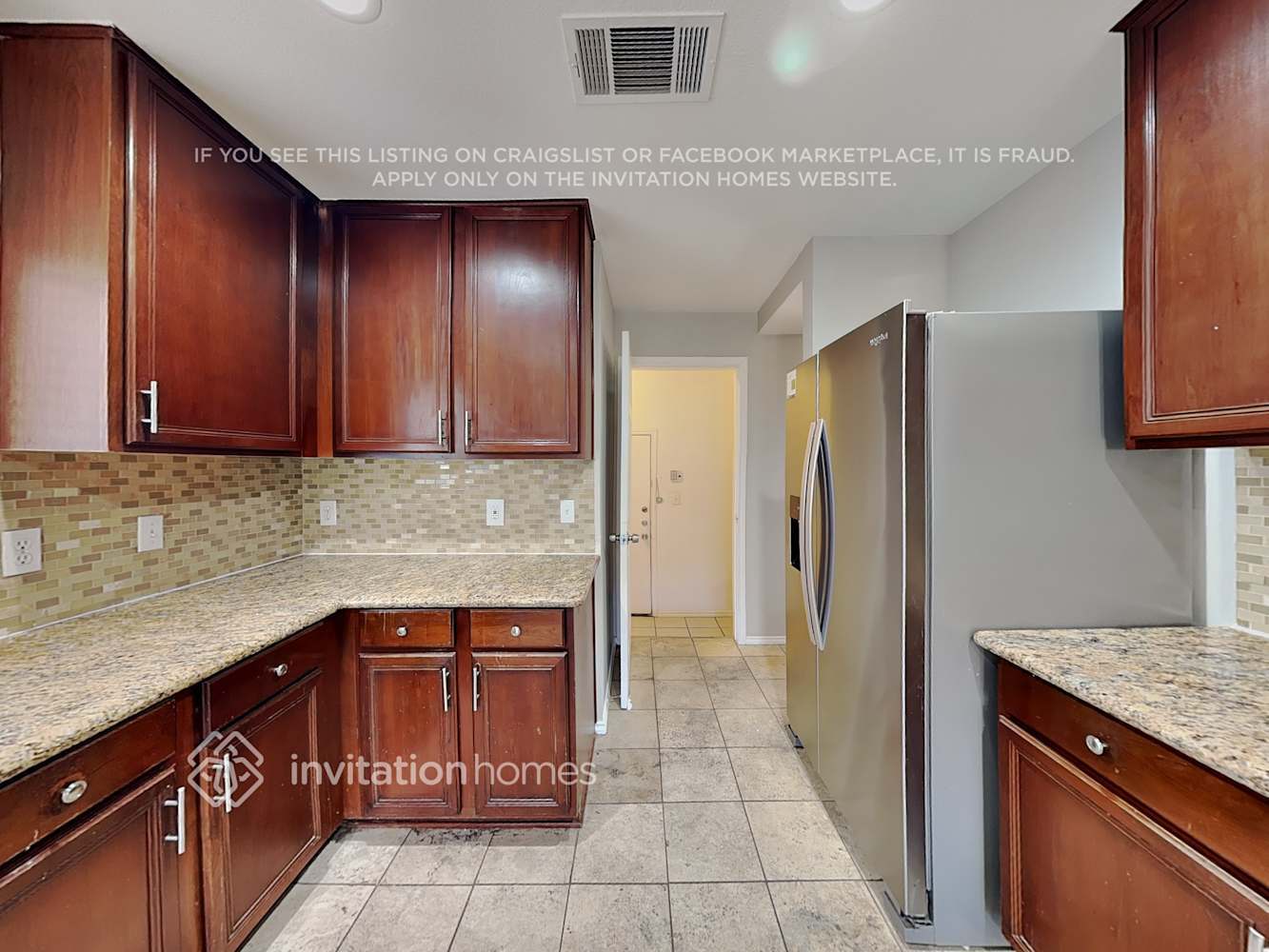 Building Photo - 1919 Carriage Club Dr