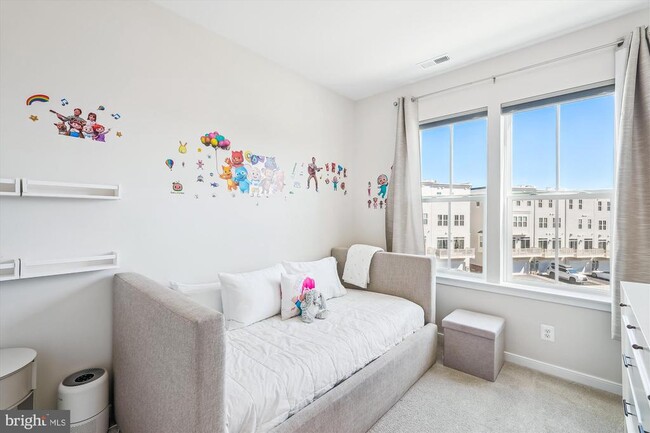Building Photo - 42248 Bunting Ter
