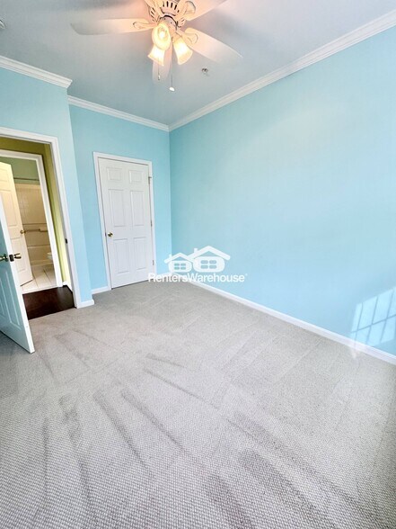 Building Photo - 2155 Scotts Crossing Ct