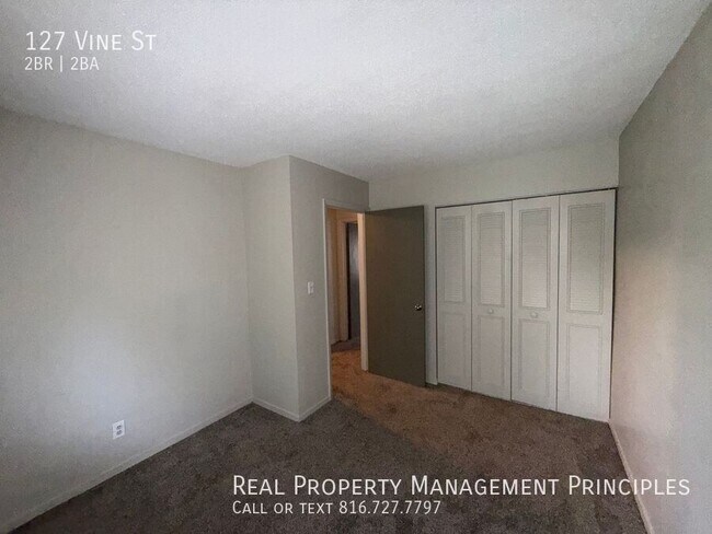Building Photo - 127 Vine St