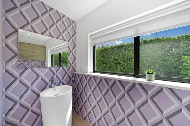 Building Photo - 114 5th Dilido Terrace