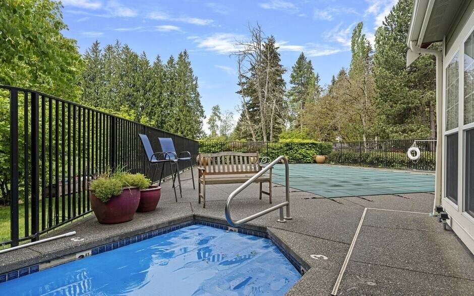 Building Photo - 7711 NE 175th St