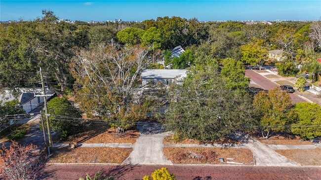 Building Photo - 424 72nd St N