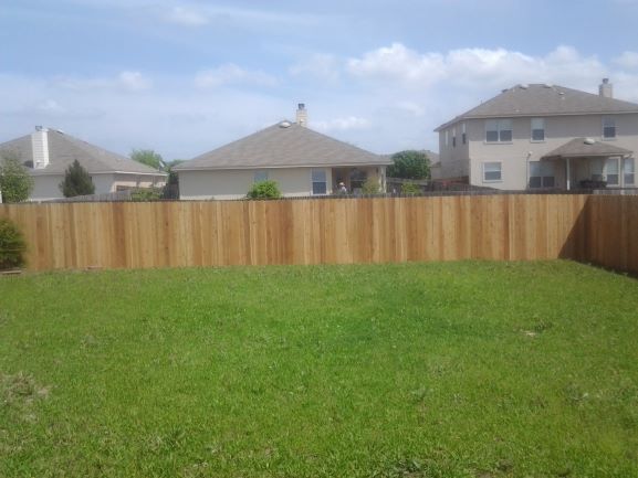 Large Yard for Dogs Play - 6007 Lone Star Ct