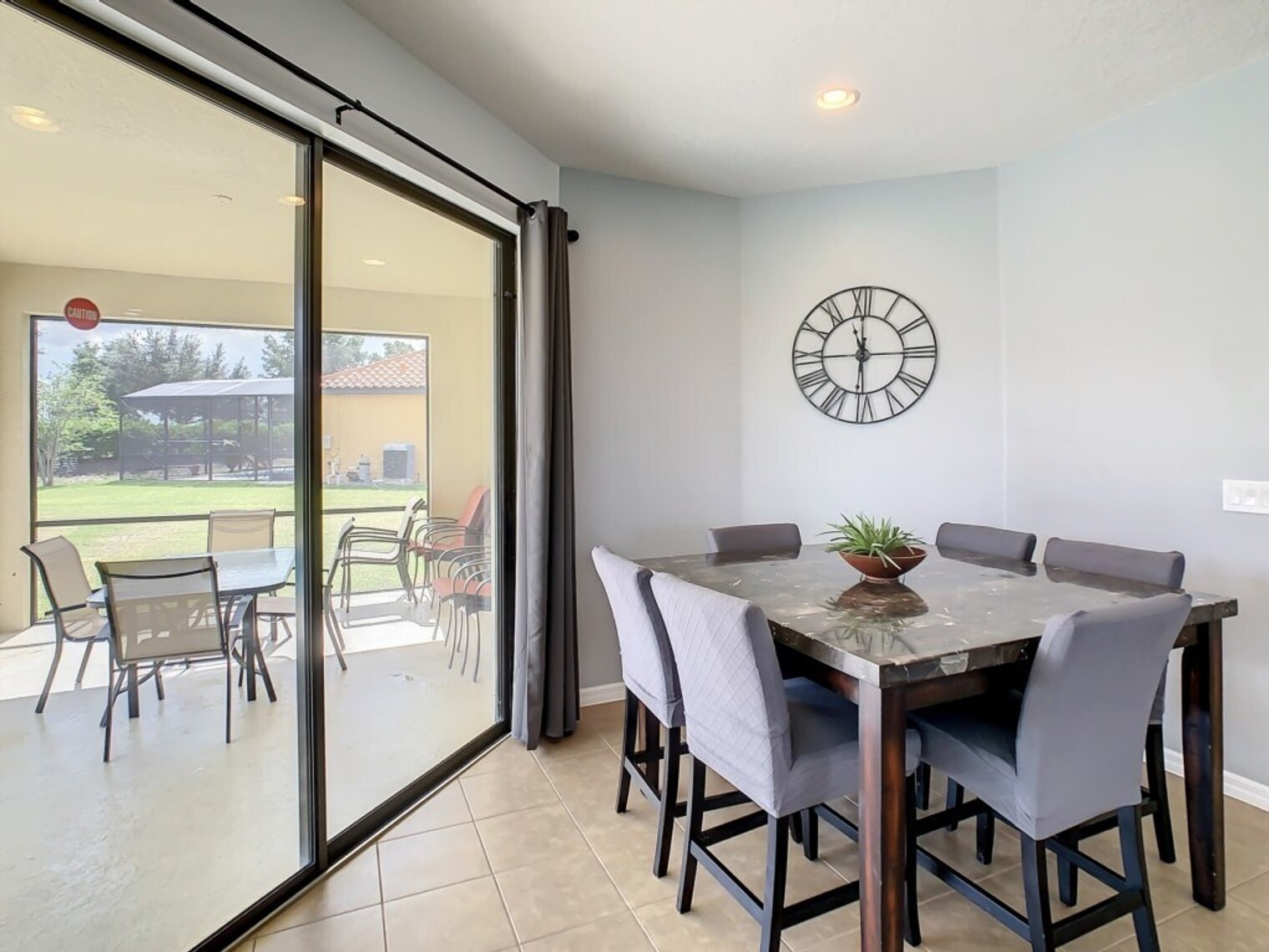 Building Photo - 2533 Rosemont Cir