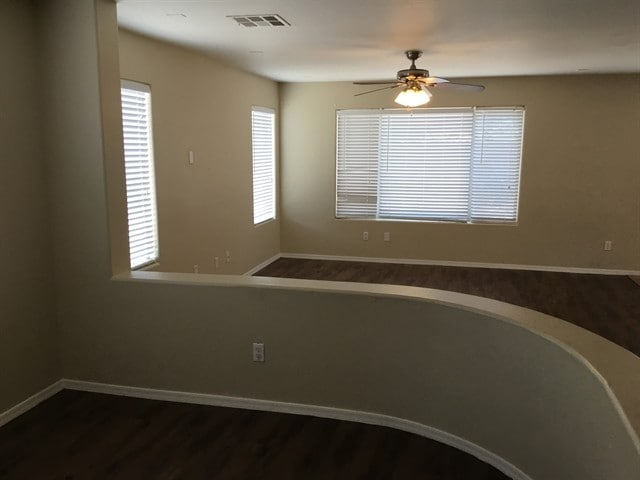 Building Photo - 6208 S 52nd Dr