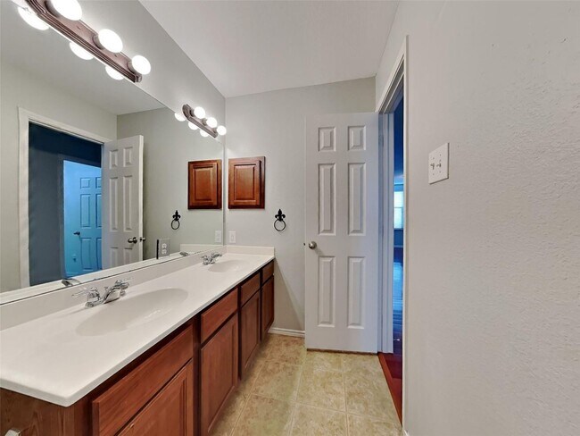 Building Photo - 5 BR/3BA | 3-Living areas | 2-Car Garage | Private Pool!