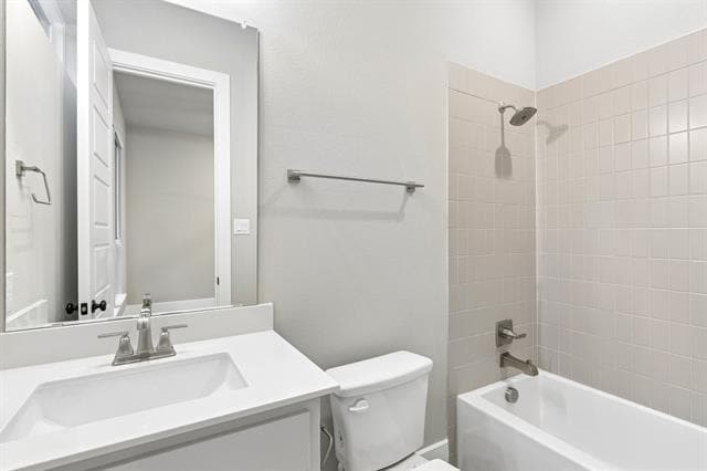 Building Photo - 4630 Summerville Ln