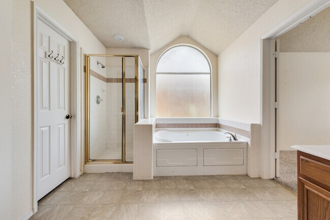 Building Photo - 3018 Blue Jay Ln