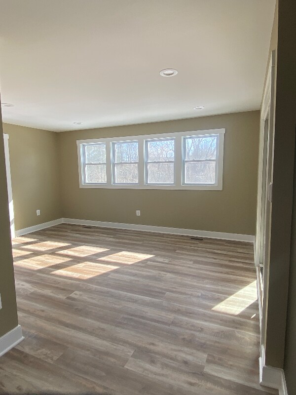 Building Photo - 1732 Castleman Rd