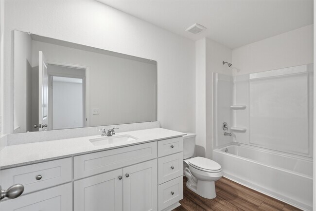 Building Photo - 21630 Cottage Ln
