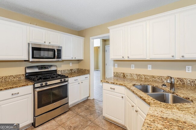 Building Photo - 198 Sawgrass Way