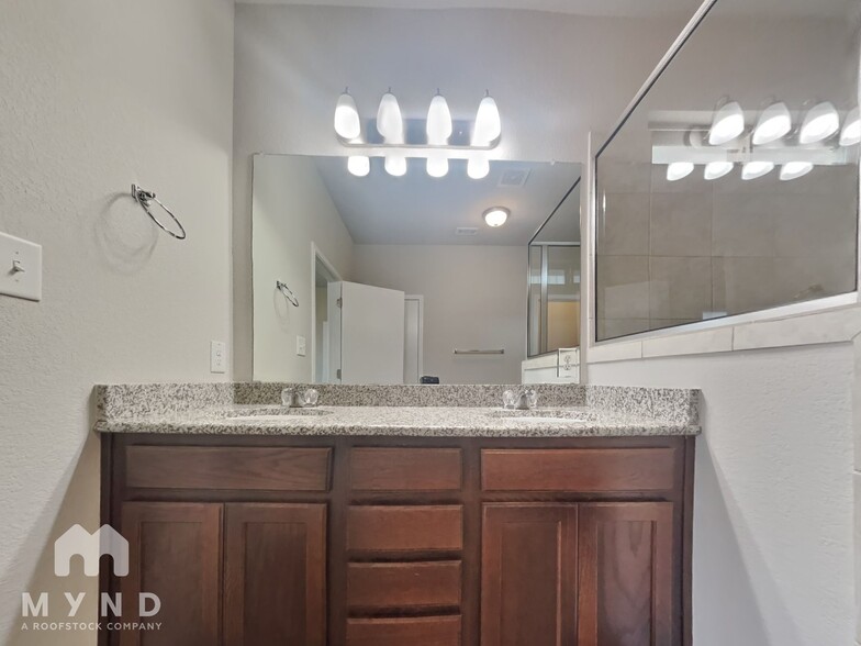 Building Photo - 136 Shearwater Ln