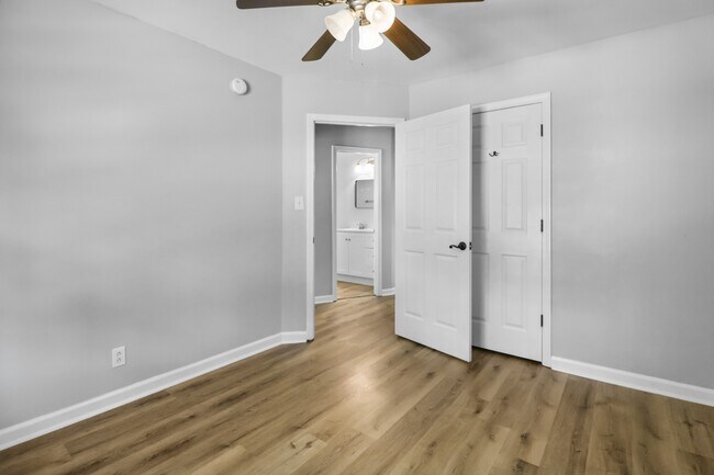 Building Photo - 1644 Cedar Springs Cir