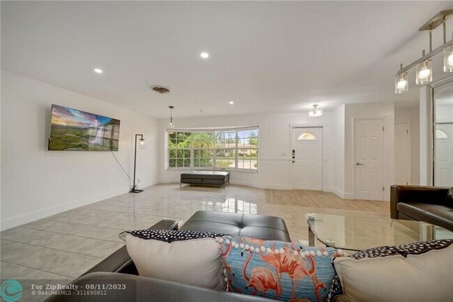 Building Photo - 4115 Madison St