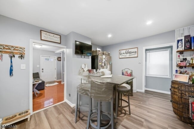 Building Photo - 94 S 21st Ave