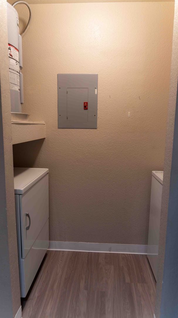 Building Photo - Beautiful Condo in a Gated Community Near ...
