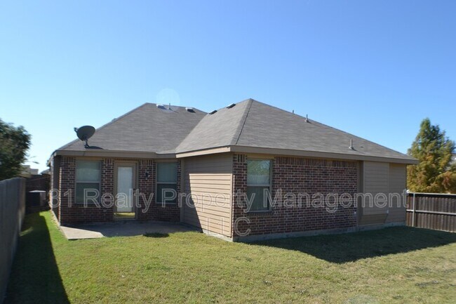 Building Photo - 4036 Eric Dr