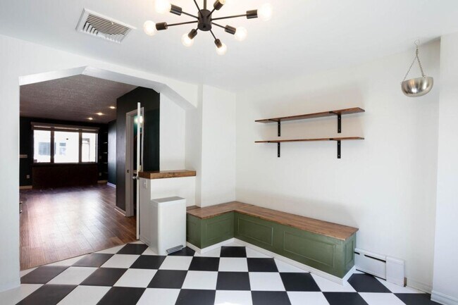 Building Photo - Gorgeous 2 Bedroom, 1.5 Bath Home in South Philly's LoMo Neighborhood