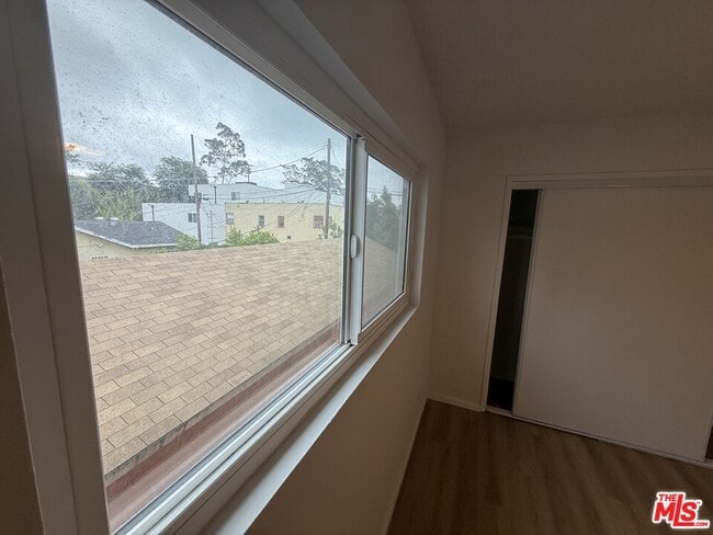 Building Photo - 2530 Carmona Ave