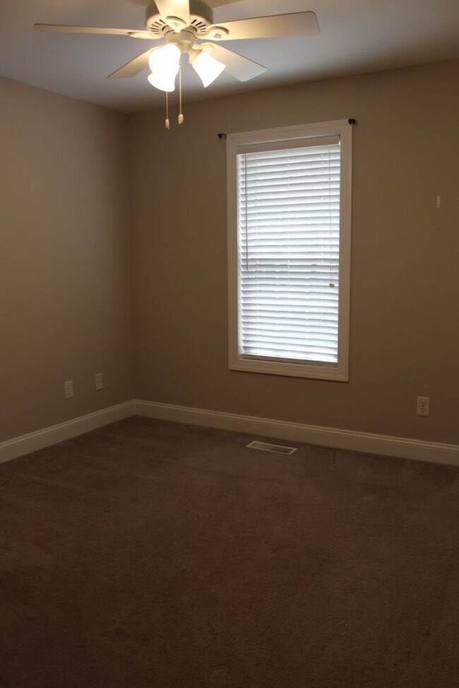 Building Photo - 500 Johnson Branch Rd