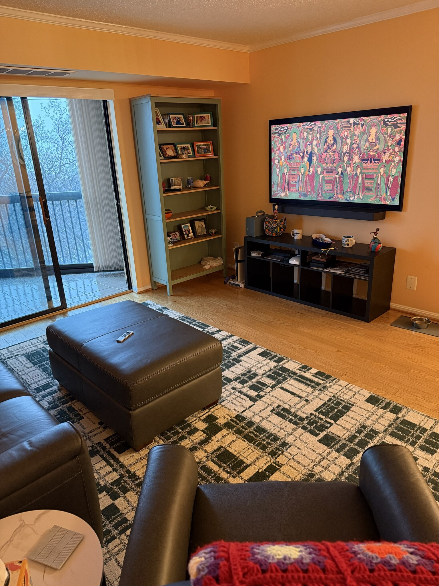 Living room - 5901 Mt Eagle Dr