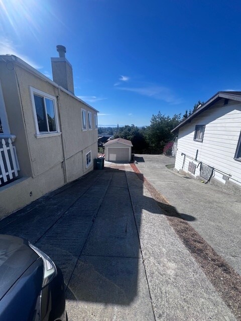 Building Photo - 8109 Ney Ave