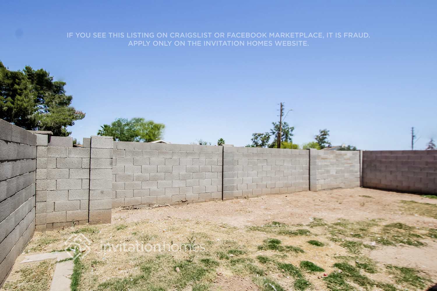Building Photo - 8910 W Vale Dr