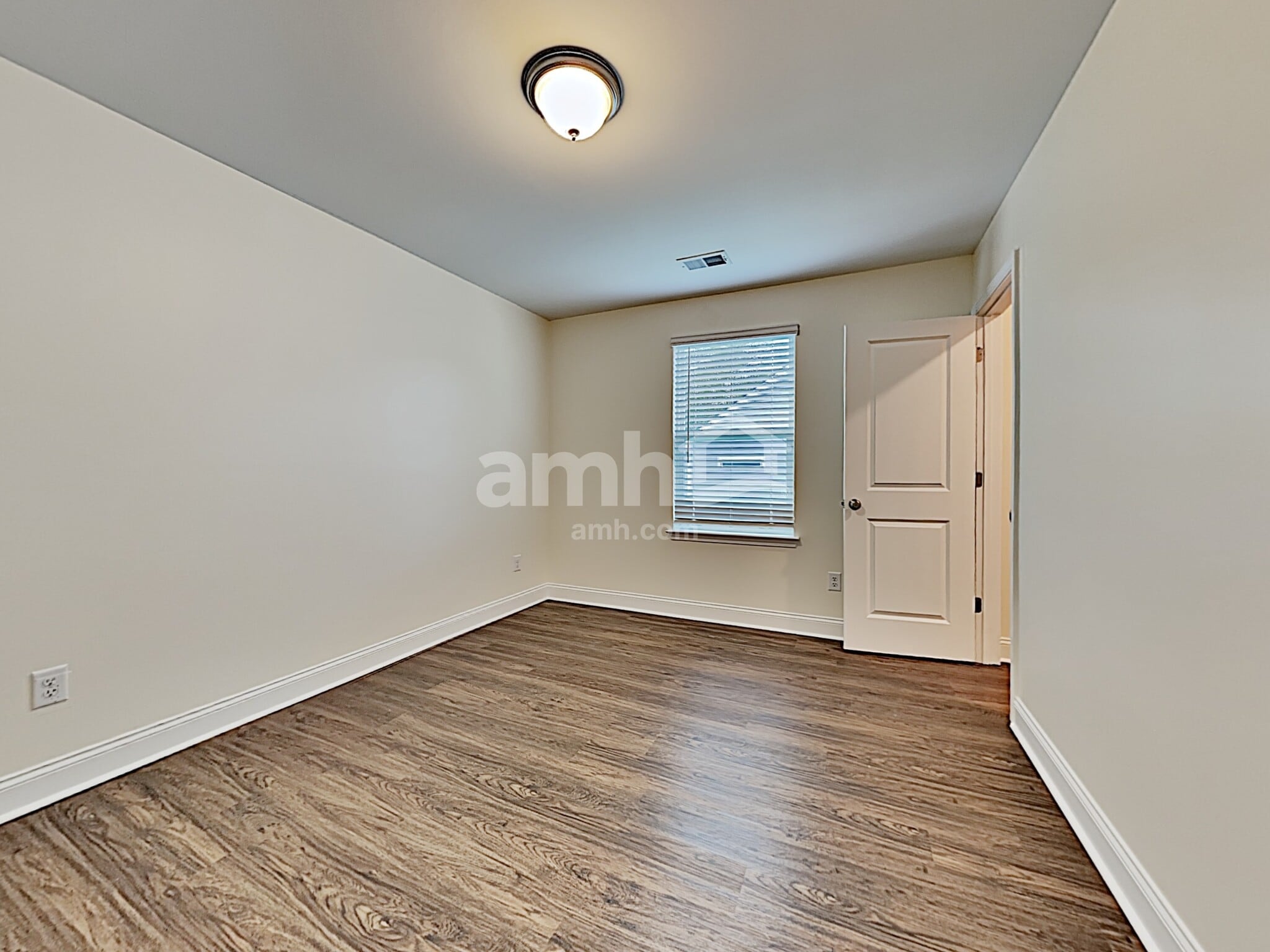 Building Photo - 129 Sweetgum Drive