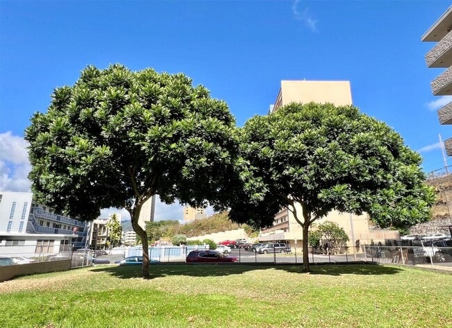 Building Photo - Ilima West Apts/2BD /1BA /1PK