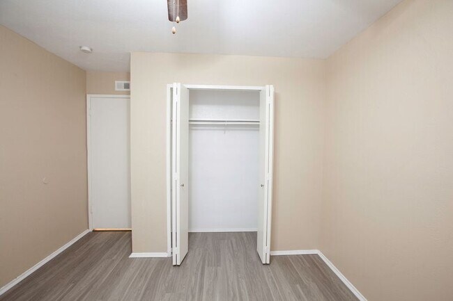 Building Photo - 5308 Gates Dr