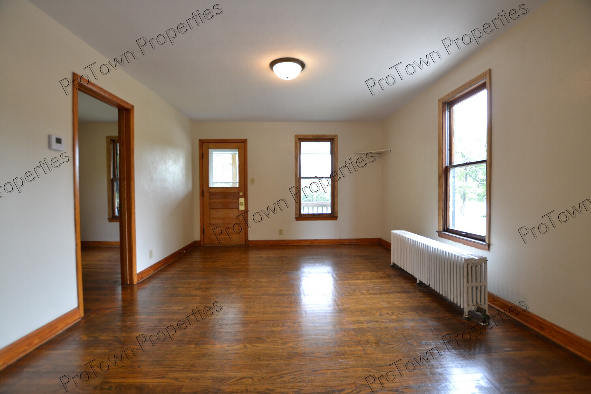Building Photo - 801 N Bluff St