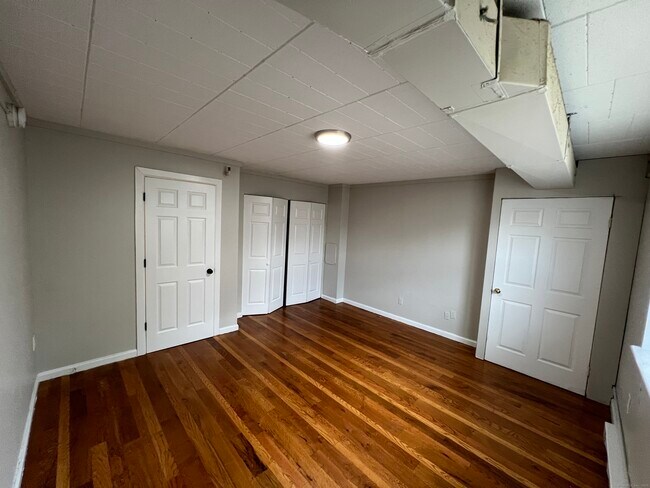 Building Photo - 330 Blake St