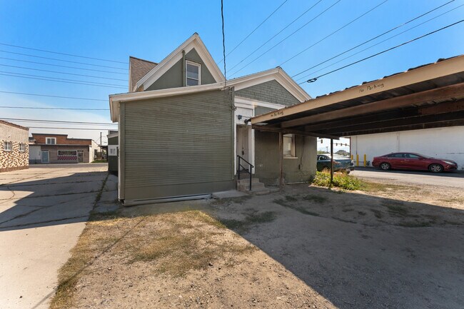 Building Photo - 4800 Holdings LLC