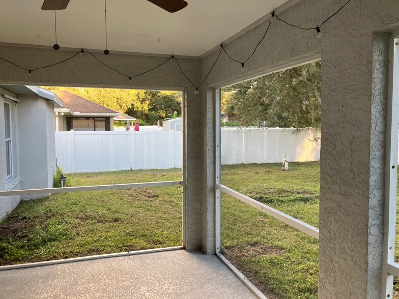 Building Photo - 4185 Simkins Ave